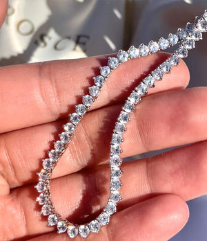 Vivere 3 Prong Diamond Necklace in 18k White Gold Vermeil