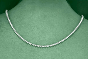 Vivere 3 Prong Diamond Necklace in 18k White Gold Vermeil