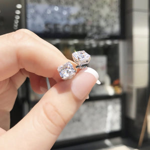 Lilith Princess Diamond Stud Earrings in 18k White Gold Vermeil