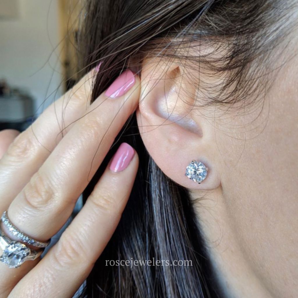 Giovanni 4 Prong Diamond Stud Earrings in 18k White Gold Vermeil