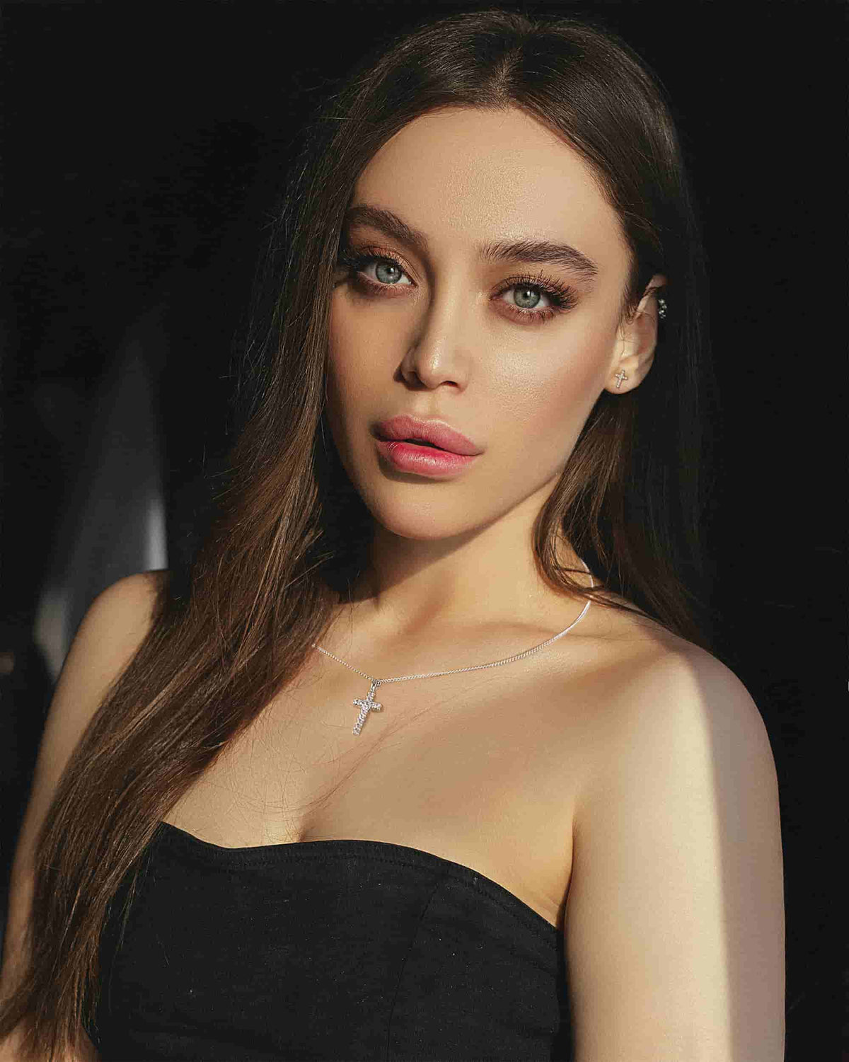 Louvre Cross Diamond Pendant in 18k White Gold Vermeil